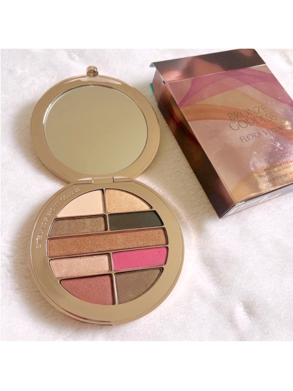 Estée Lauder Bronze Goddess
Flora Verde Palette For Eyes 1& Cheeks